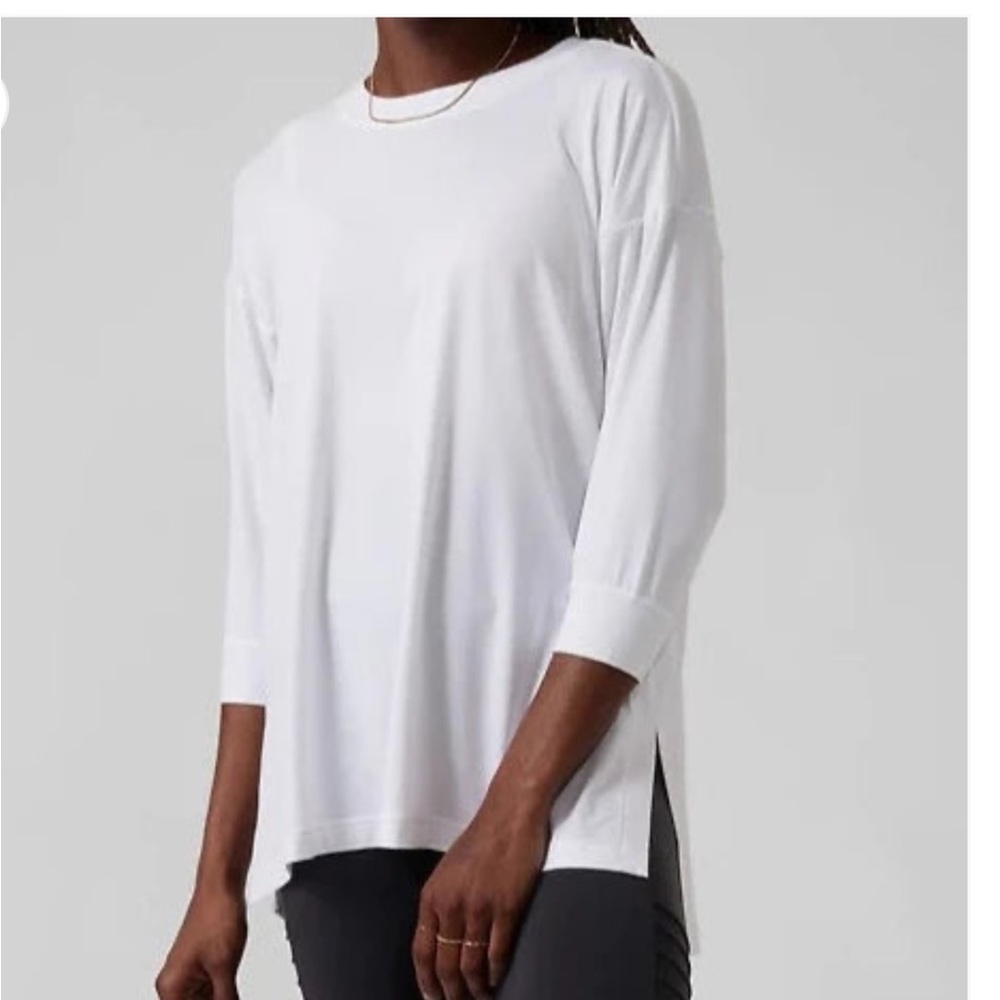 Athleta Tranquility Top White Size M EUC